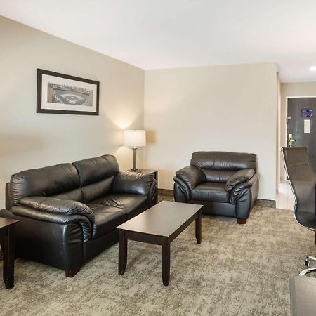 Best Western Inn & Suites - Midway Airport Burbank Экстерьер фото