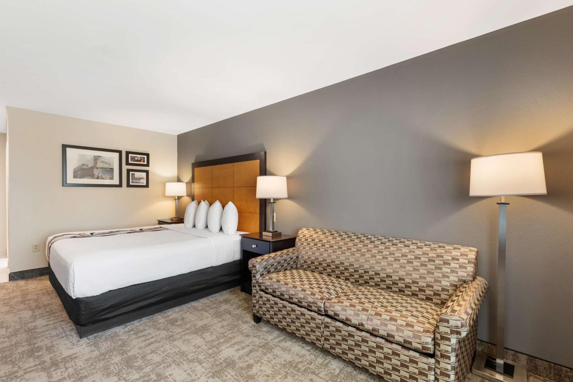 Best Western Inn & Suites - Midway Airport Burbank Экстерьер фото
